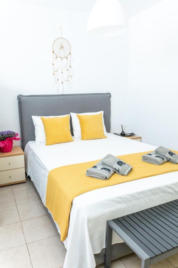 Warm Studio Apartment In Heraklion Exterior photo